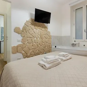 Fior Di Loto Couette-café Cagliari